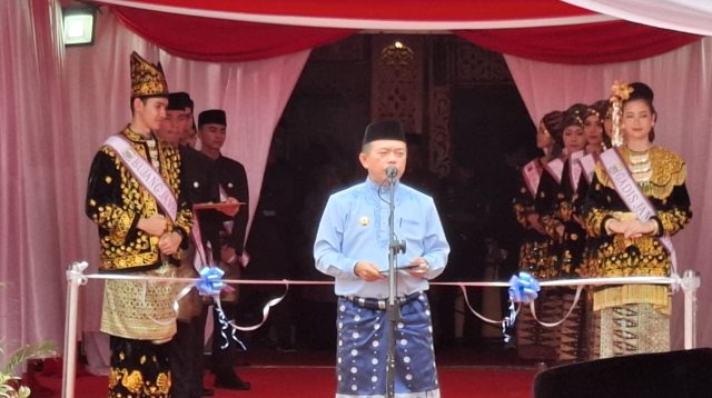 Gubernur Al Haris buka secara resmi bazar UMKM Telanai Festival Expo Jambi tahun 2025
