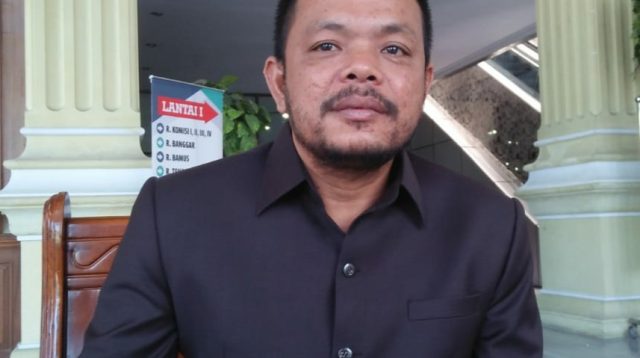 Komisi lll DPRD Jambi akan surati PTPN VI dampak dari amblasnya jalan ness akibat dari galian parit gajah
