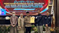 Maulana-Diza ditetapkan sebagai Walikota dan wakil Walikota Jambi terpilih