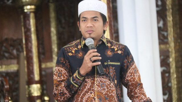 Pemprov Jambi hadirkan ustadz Anugerah Cahyadi dalam rangka memperingati Isra Mi'raj di Masjid Agung Al-Falah