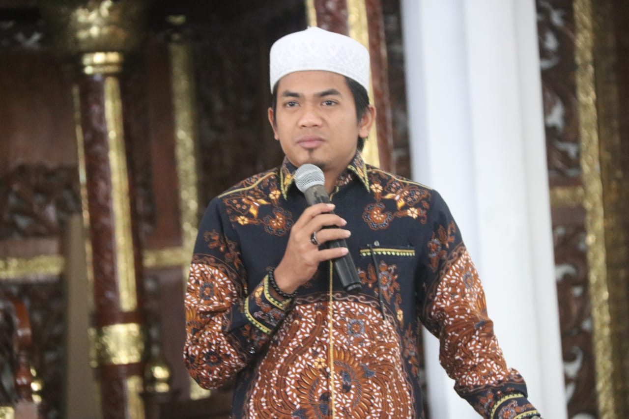 Pemprov Jambi hadirkan ustadz Anugerah Cahyadi dalam rangka memperingati Isra Mi'raj di Masjid Agung Al-Falah