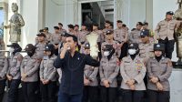 HMI KORKOM UNBARI, KAMSRI, dan Himakoja Jambi unjuk rasa di depan kantor DPRD Provinsi Jambi
