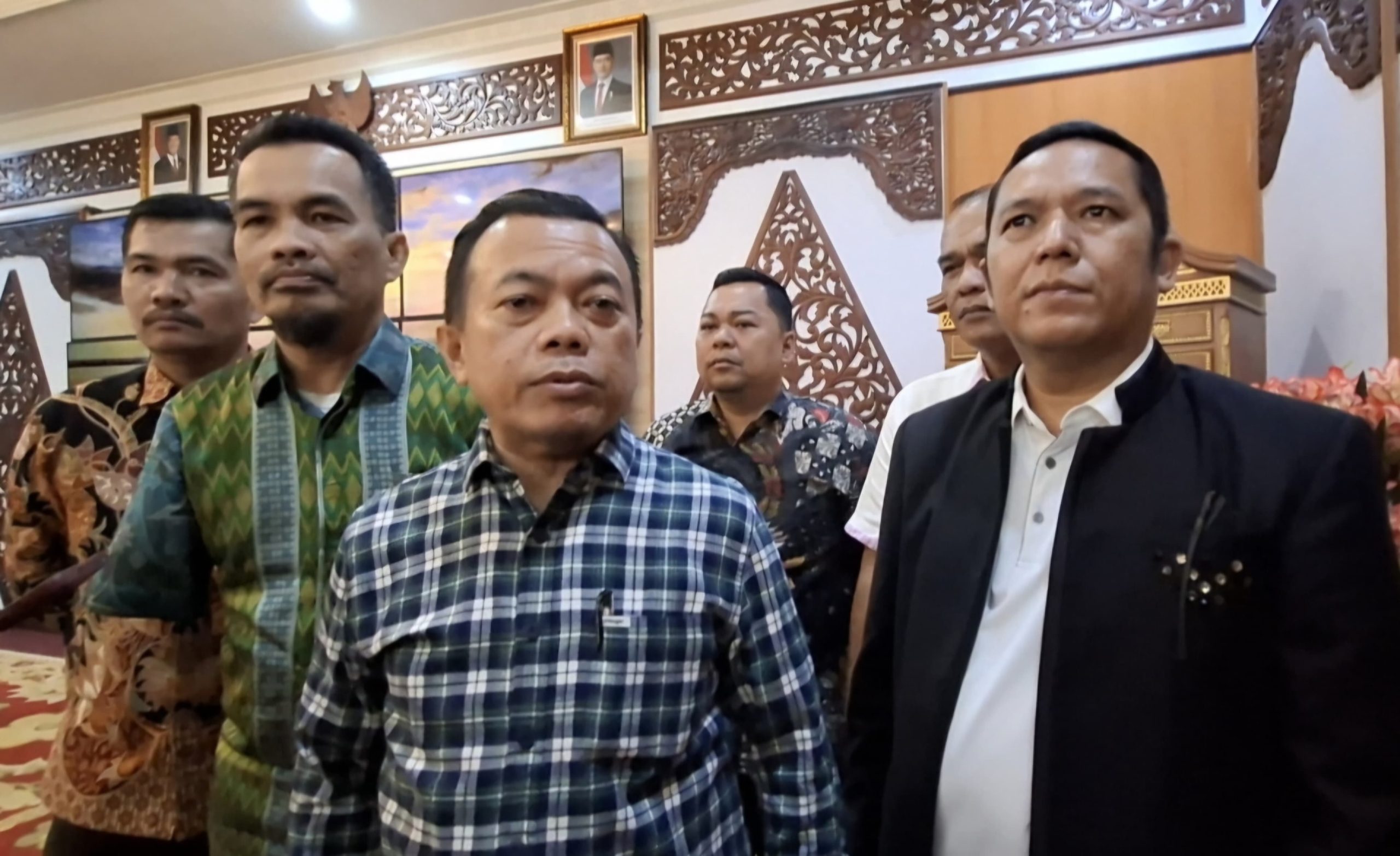 Gubernur Al Haris beri support kepada pesperawi Jambi di perlombaan tingkat nasional tahun 2025