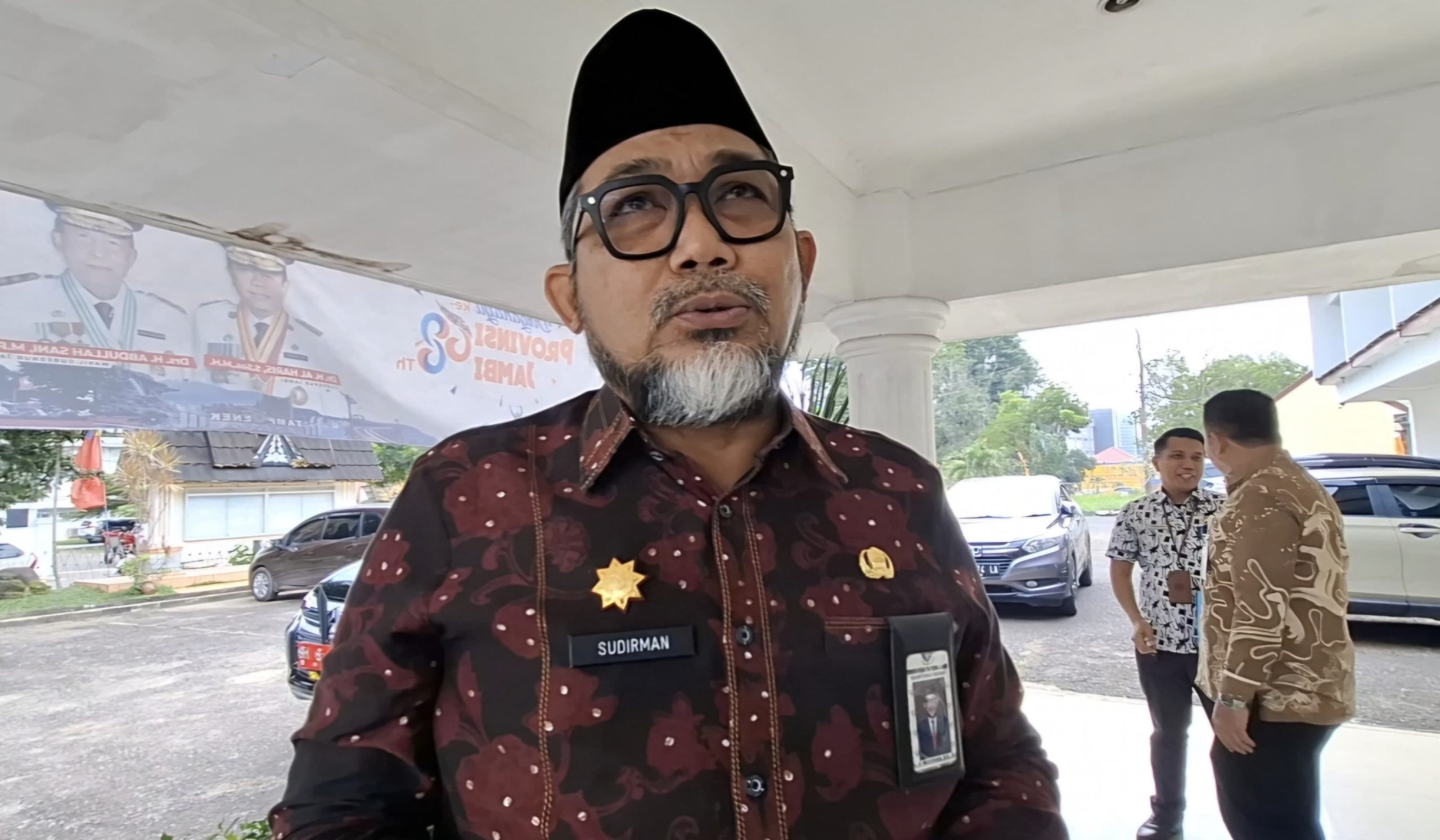 Sekda Provinsi Jambi, Sudirman akui belum ada sanksi pemberhentian operasional bagi pengusaha batubara yang merupakan aset daerah