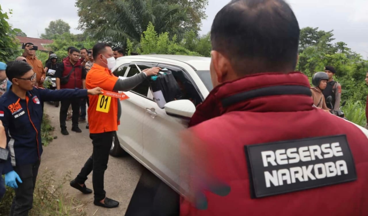 Rekonstruksi bos narkoba asal Jambi, Helen CS
