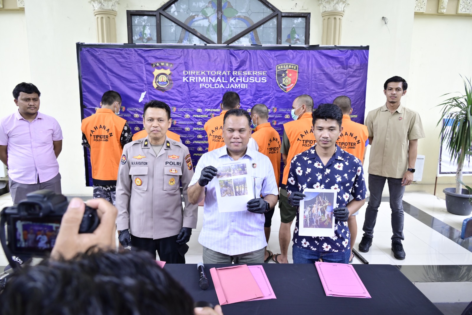3 pelaku minyak ilegal di Kabupaten Muaro Jambi dibekuk Ditreskrimsus Polda Jambi