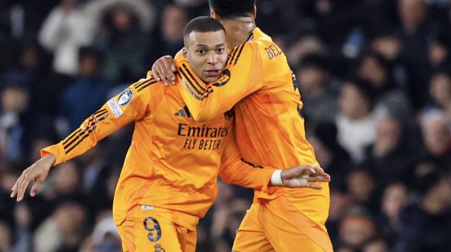 Selebrasi Kylian Mbappe saat cetak gol ke gawang Manchester City (poto: @Real Madrid C.F)