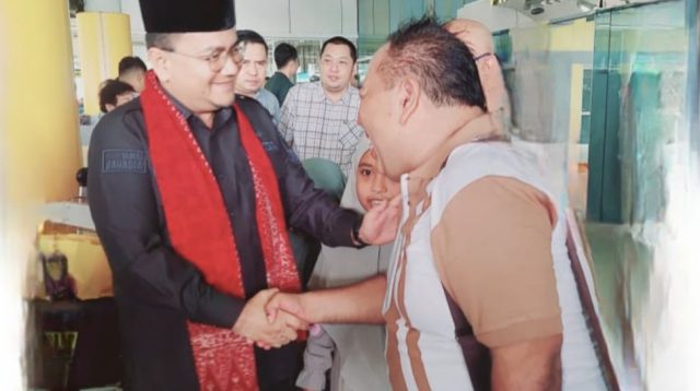 Kedatangan Walikota Maulana di Bandara Sultan Thaha Syaifuddin Jambi setelah mengikuti retreat kepala daerah di Akmil, Magelang.