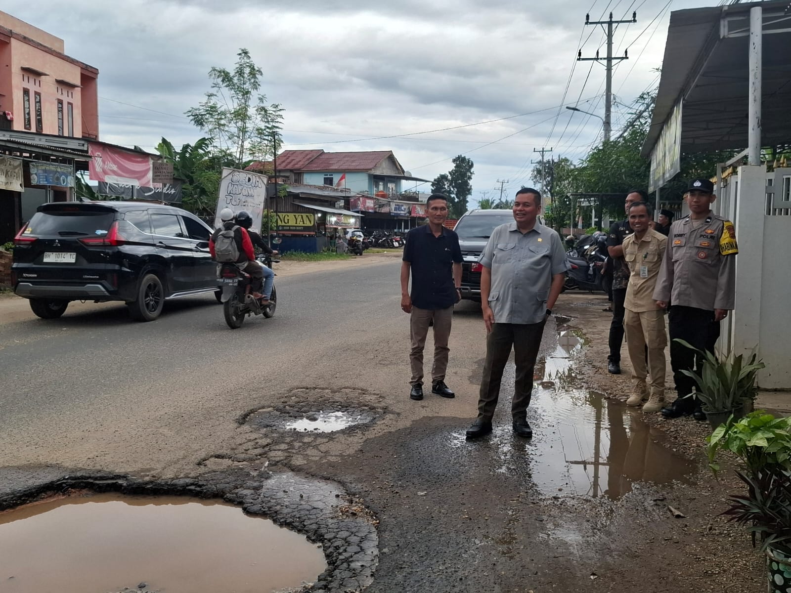 Ketua DPRD Kota Jambi minta Dinas PUPR Provinsi Jambi perbaiki jalan rusak di Kelurahan Buluran Kenali