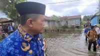 Gubernur Al Haris tinjau lokasi banjir di Kelurahan Penyengat Rendah, Kecamatan Telanaipura, Kota Jambi