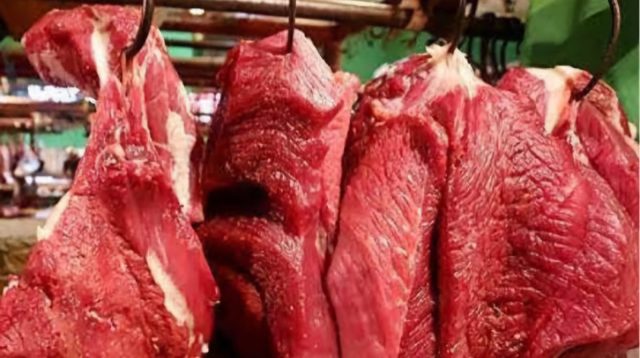 Daging sapi H-1 lebaran Idul Fitri mencapai Rp180.000 per/kg
