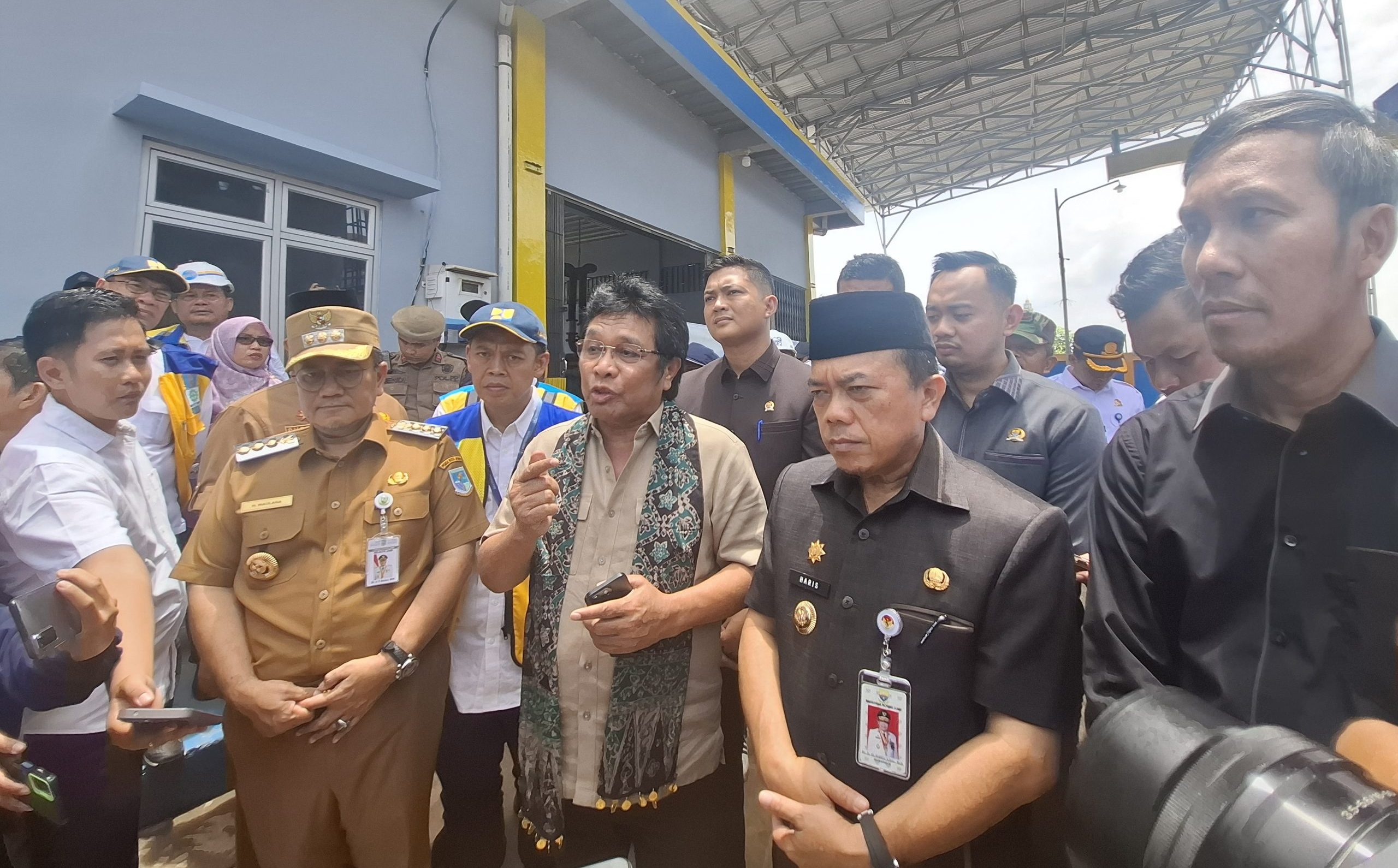 Gubernur Jambi Al Haris dampingi Komisi V DPR RI ke Jambi dalam rangka kunjungan kerja meninjau pembangunan infrastruktur dan transportasi