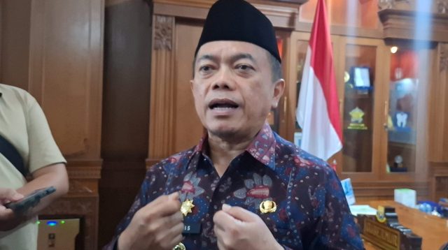 Gubernur Jambi Al Haris