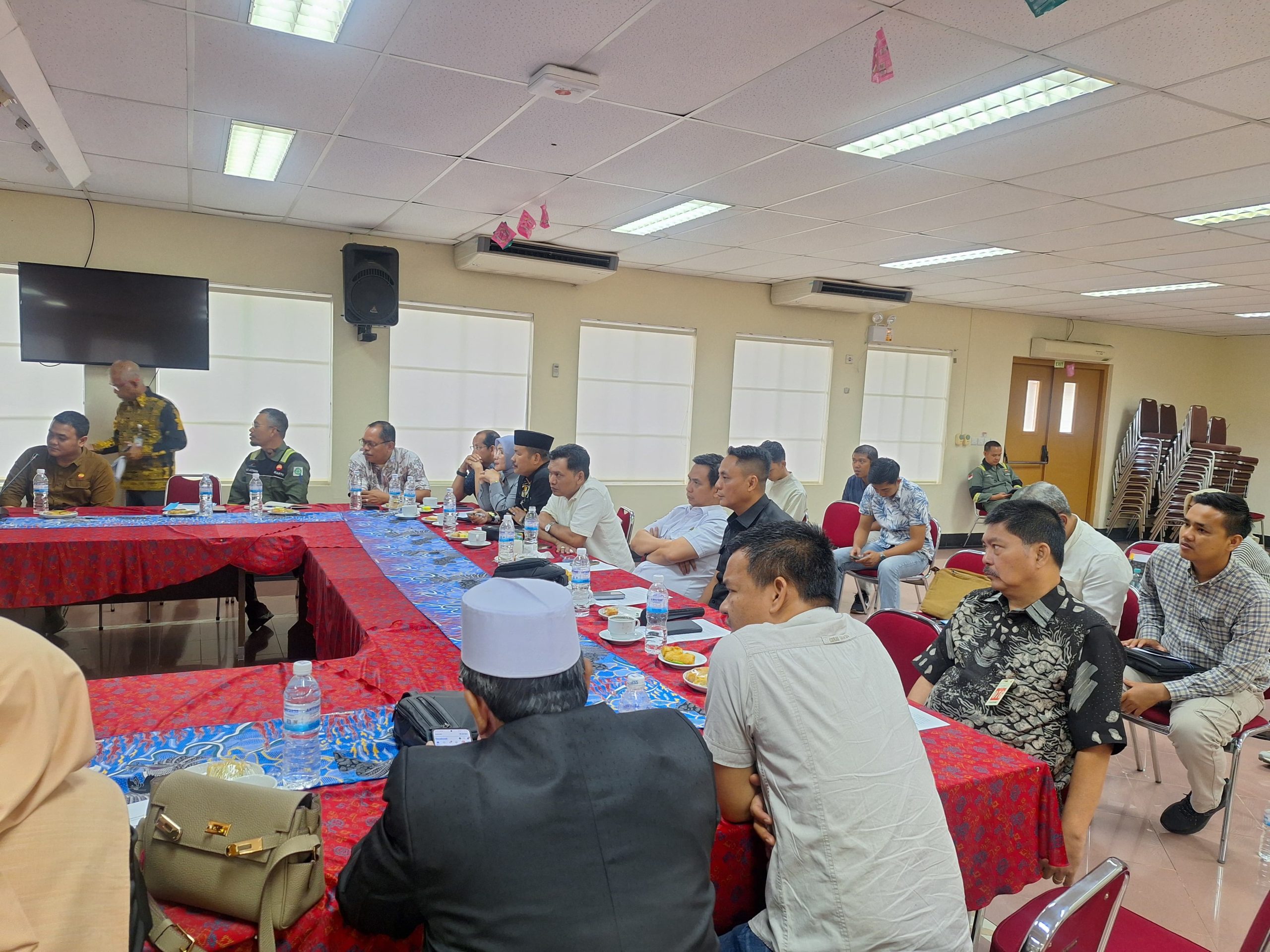 Pansus I DPRD Provinsi Jambi melakukan kunjungan kerja ke kantor PT. Petrochina