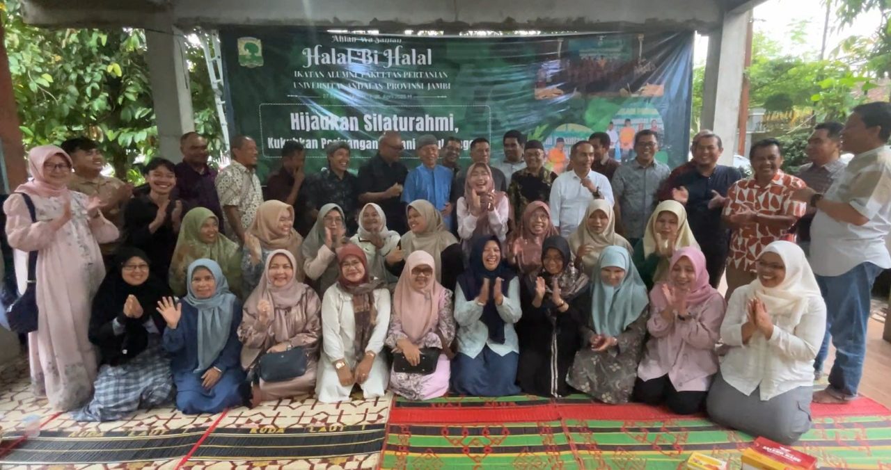Alumni Fakultas Pertanian Universitas Andalas menggelar acara halal bihalal