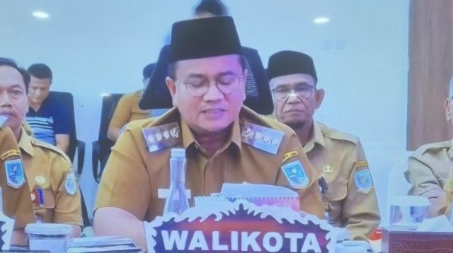 Walikota Jambi Maulana tegur Perumda Air Minum Tirta Mayang