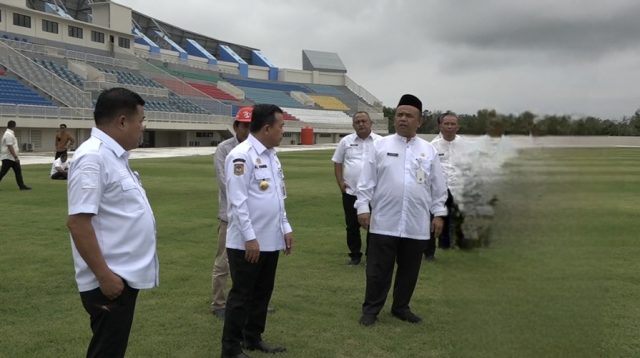 Gubernur Jambi Al Haris tinjau Stadion Swarnabhumi