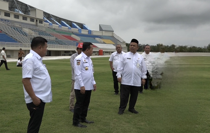 Gubernur Jambi Al Haris tinjau Stadion Swarnabhumi