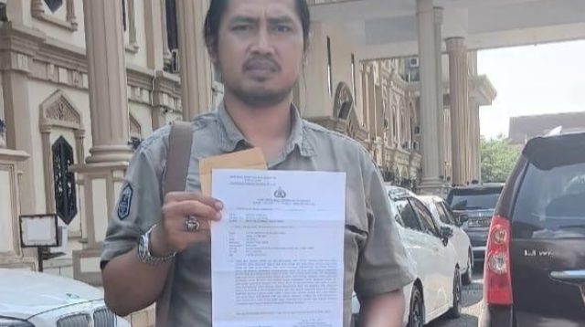 Direktur Walhi Jambi, Oscar Anugrah laporkan JBC, Jamtos, dan perumahan Roma Estate ke Polda Jambi