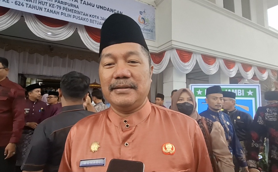 Bupati Kerinci, Monadi, turut menghadiri Rapat Paripurna Istimewa DPRD Kota Jambi dalam rangka memperingati Hari Jadi ke-624 Kota Jambi dan HUT ke-79 Pemerintah Kota Jambi