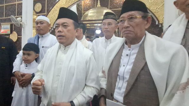 Gubernur Jambi Al Haris sholat Idul Adha di Masjid Agung Al Falah, Kota Jambi