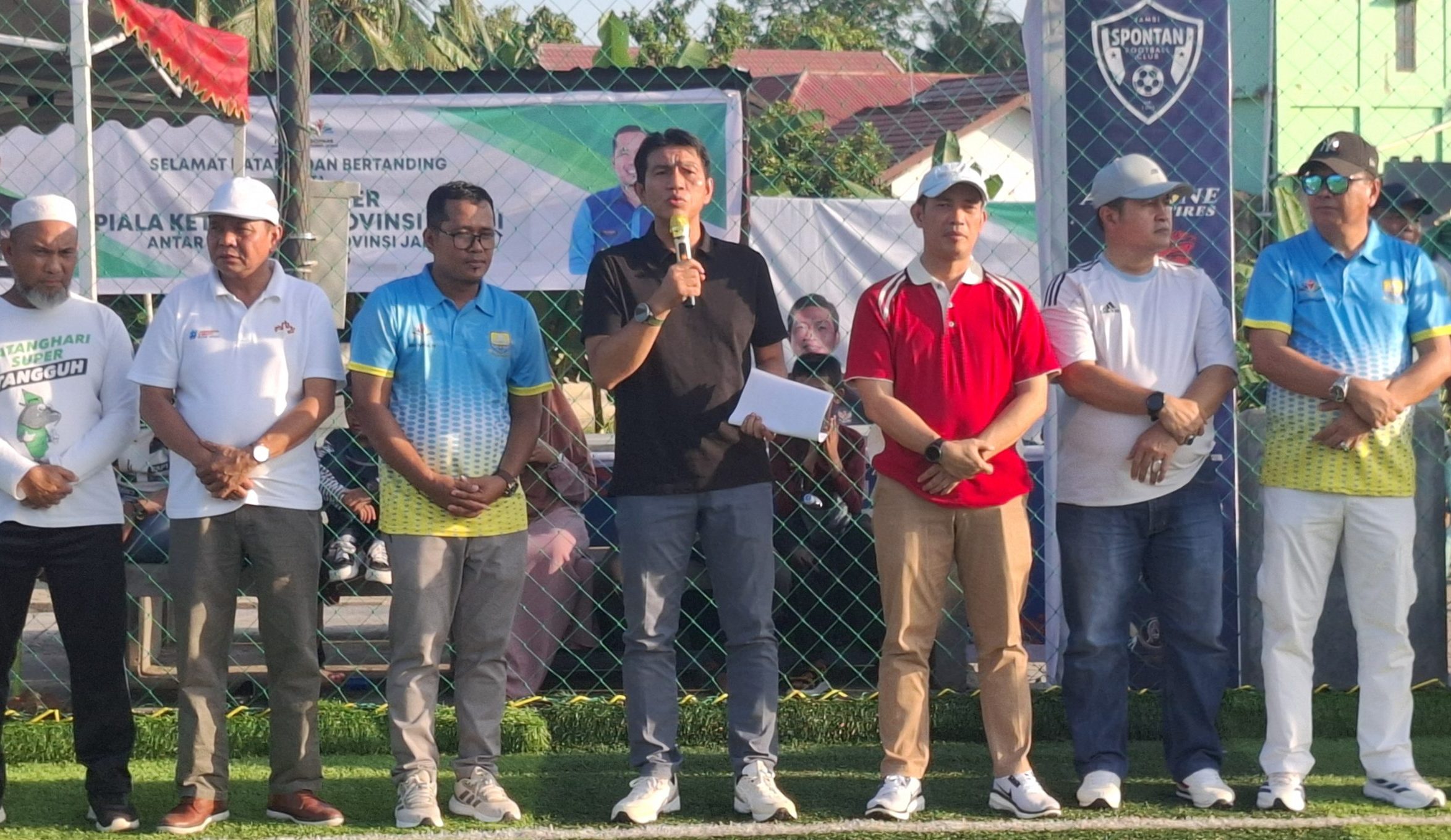 Bupati Batanghari, M Fadhil Arief hadiri pembukaan turnamen Minisoccer Piala Ketua PSSI Provinsi Jambi antar Ikatan Guru Olahraga Nasional (Igornas)