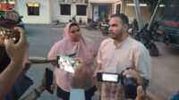 Anggota DPRD Provinsi Jambi, Rendra Ramadhan Usman bersama kuasa hukumnya, Dr. Rita Anggraini