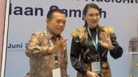 Gubernur Jambi Al Haris bersama Gubernur Maluku Utara Sherly Tjoanda Laos usai menghadiri rakornas pengelolaan sampah yang digelar oleh KLHK