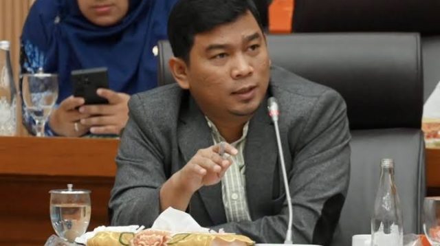 Anggota DPR RI Komisi Xll, Rocky Candra