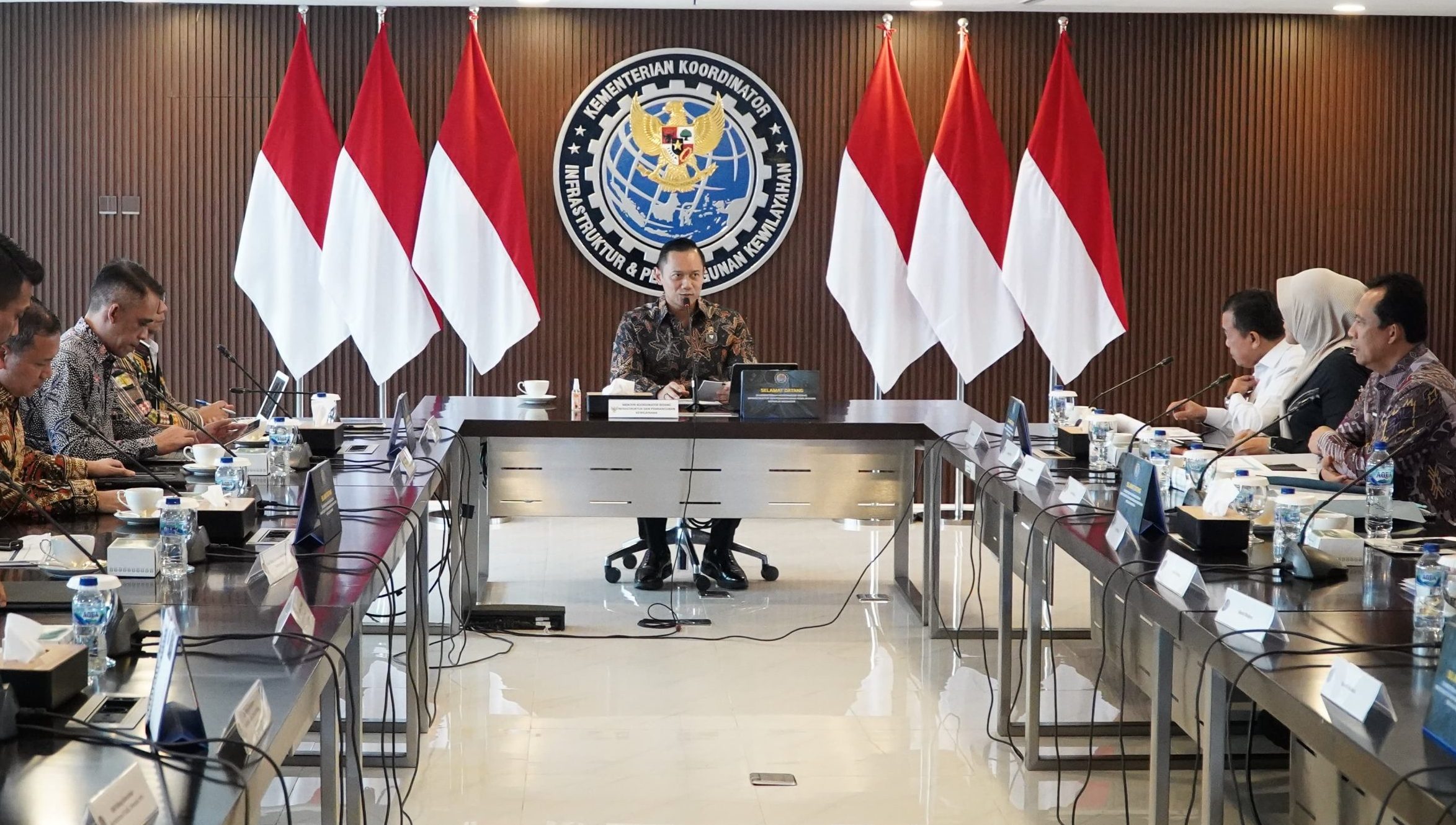 Pertemuan Gubernur Jambi Al Haris, Bupati, Walikota se-povinsi Jambi bersama Menko AHY