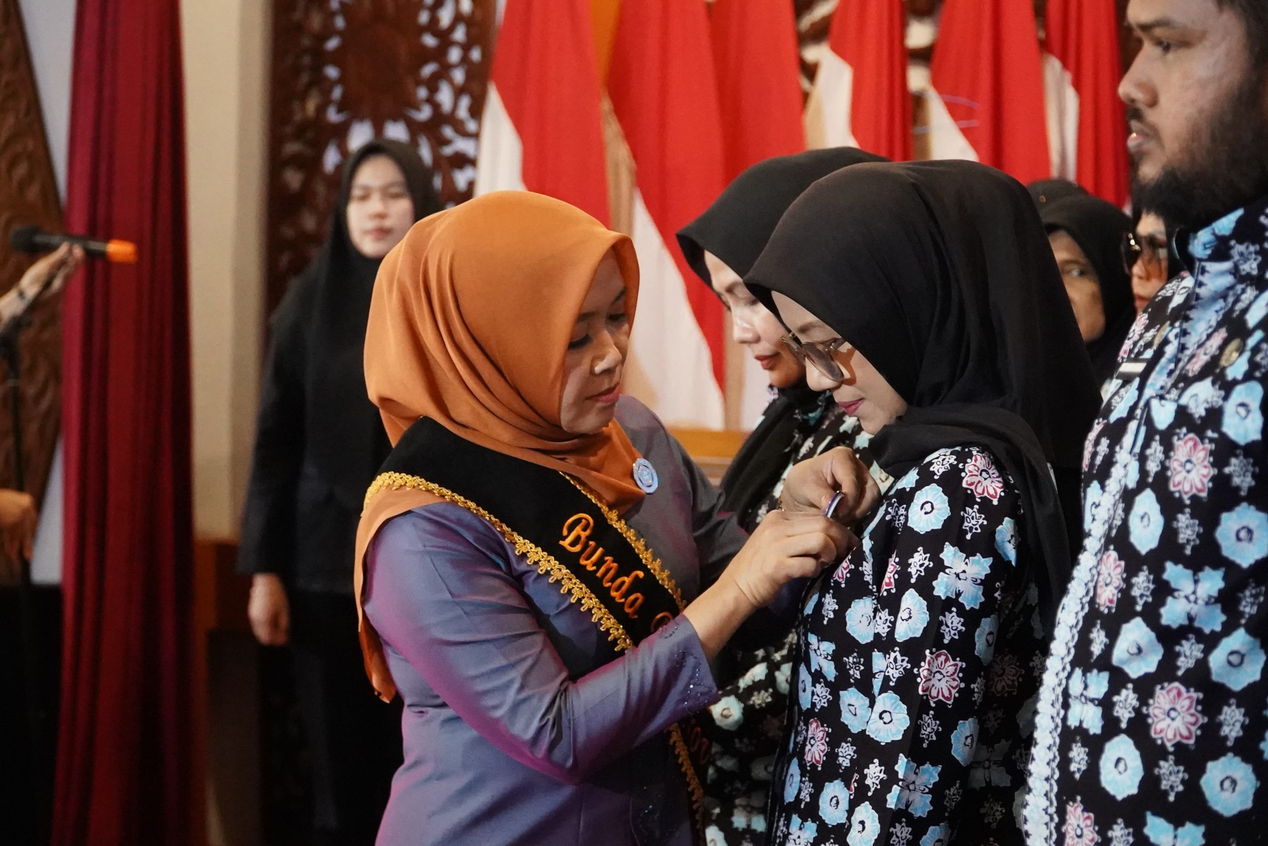 Hesnidar Haris lantik kepengurusan Dekranasda dan Pokja PAUD Provinsi Jambi