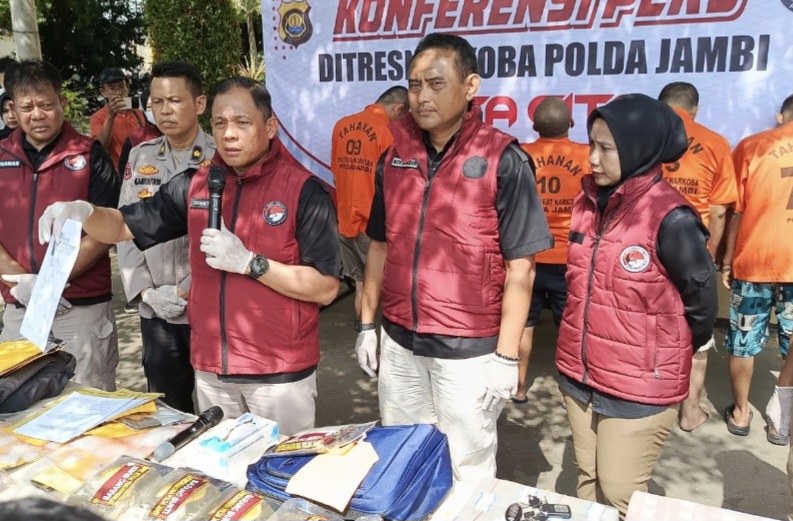 Polda Jambi gagalkan 5,5 Kg sabu dan ribuan ekstasi
