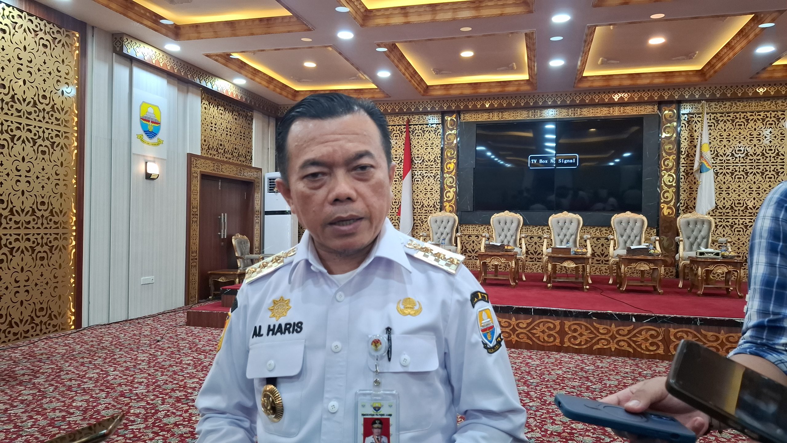 Gubernur Jambi Al Haris apresiasi lifter muda Angkat Besi yang berhasil sabet medali di Kerjurnas 2025