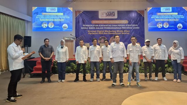 Pelantikan forum pemimpin redaksi SMSI Jambi Periode 2025–2027