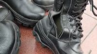 Sepatu siswa SMAN Titian Teras rusak sebelum dipakai