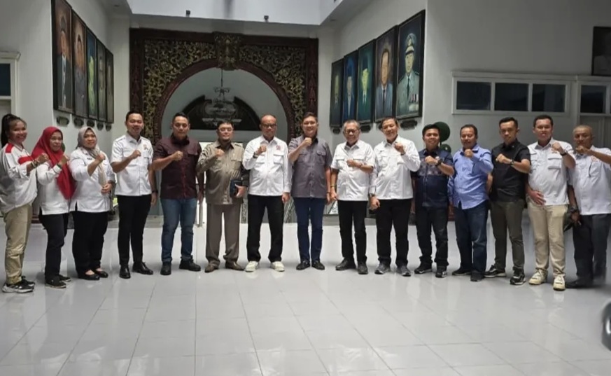 DPRD Provinsi Jambi menerima audiensi bersama KONI Provinsi Jambi