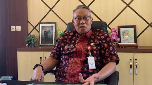 Kepala Dinas Ketenagakerjaan dan Transmigrasi Provinsi Jambi, Ahmad Bestari