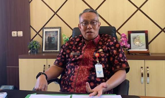 Kepala Dinas Ketenagakerjaan dan Transmigrasi Provinsi Jambi, Ahmad Bestari