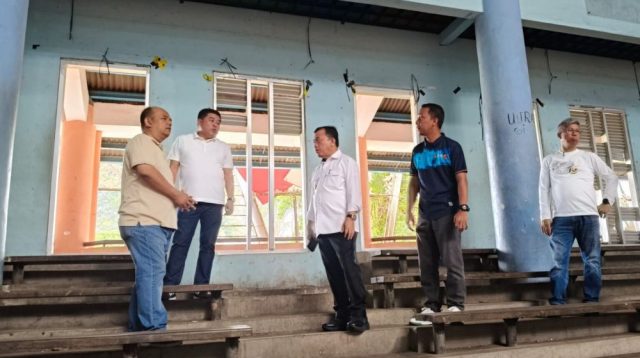 Gubernur Jambi Al Haris meninjau kondisi GOR Kota Baru Jambi bersama Dinas PUPR dan Dispora Provinsi Jambi