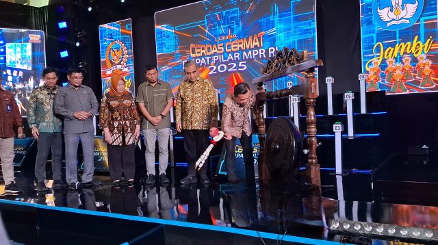 Gubernur Jambi Al Haris dampingi Ketua MPR RI H Ahmad Muzani buka Lomba Ceras Cermat Empat Pilar 2025