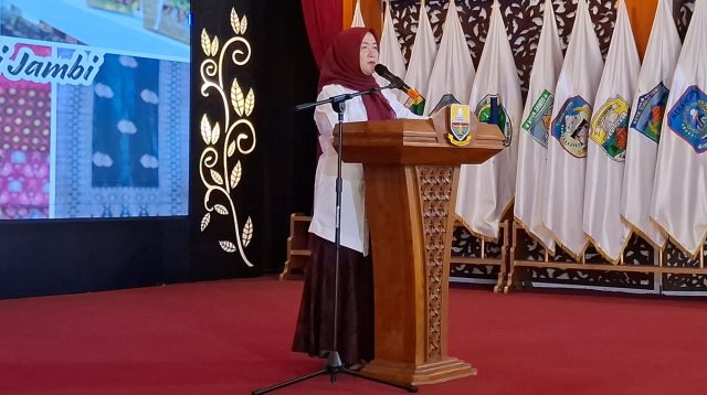 Ketua Dekranasda Provinsi Jambi, Hesti Haris