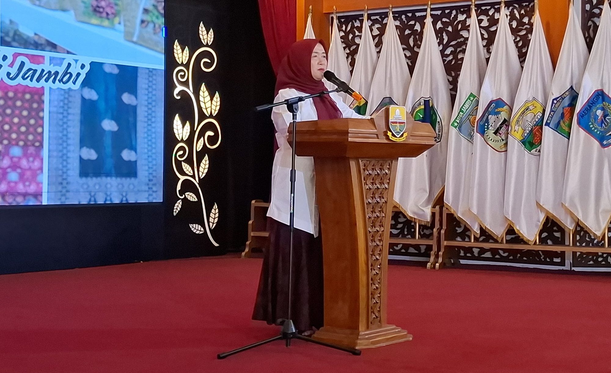Ketua Dekranasda Provinsi Jambi, Hesti Haris
