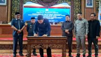 Ketua DPRD Provinsi Jambi, M Hafiz Fattah teken nota kesepakatan KUA-PPAS Tahun 2026