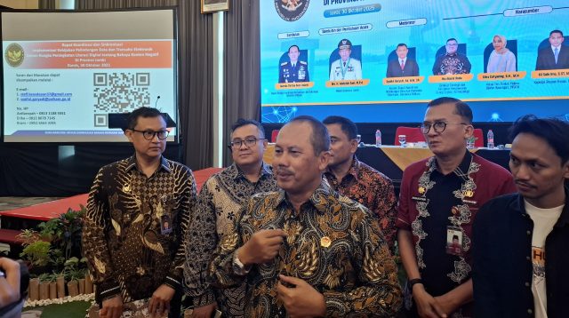 20251030_131816 Marsda TNI Dono Indarto bersama jajaran dan Kadis Kominfo Provinsi Jambi, Ariansyah