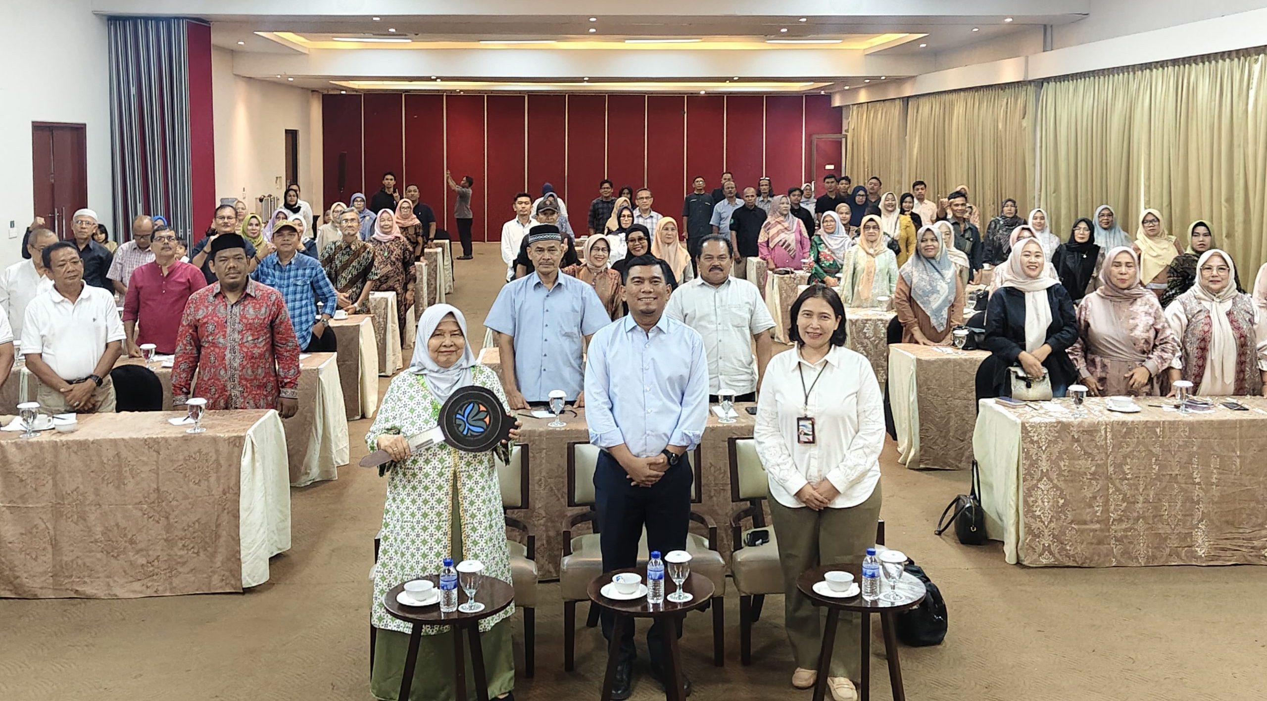 Anggota DPR RI, Rocky Candra sosialisasi dan pembinaan kelompok masyarakat Kota Jambi dalan upaya melestarikan lingkungan