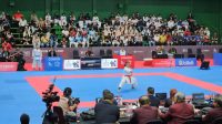 Penampilan atlet karate putri asal Jambi di PON Bela Diri 2025