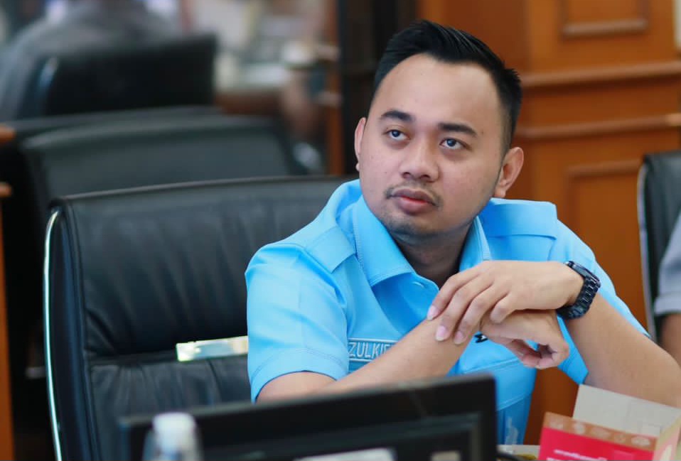 IMG-20251025-WA0007 Anggota DPRD Provinsi Jambi, Zulkifli Linus geram Kepsek SMKN 1 Kota Jambi bungkam atas kasus kekerasan di sekolahnya