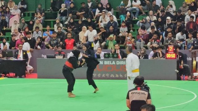 Pesilat putri Jambi bertading di ajang PON Bela Diri 2025