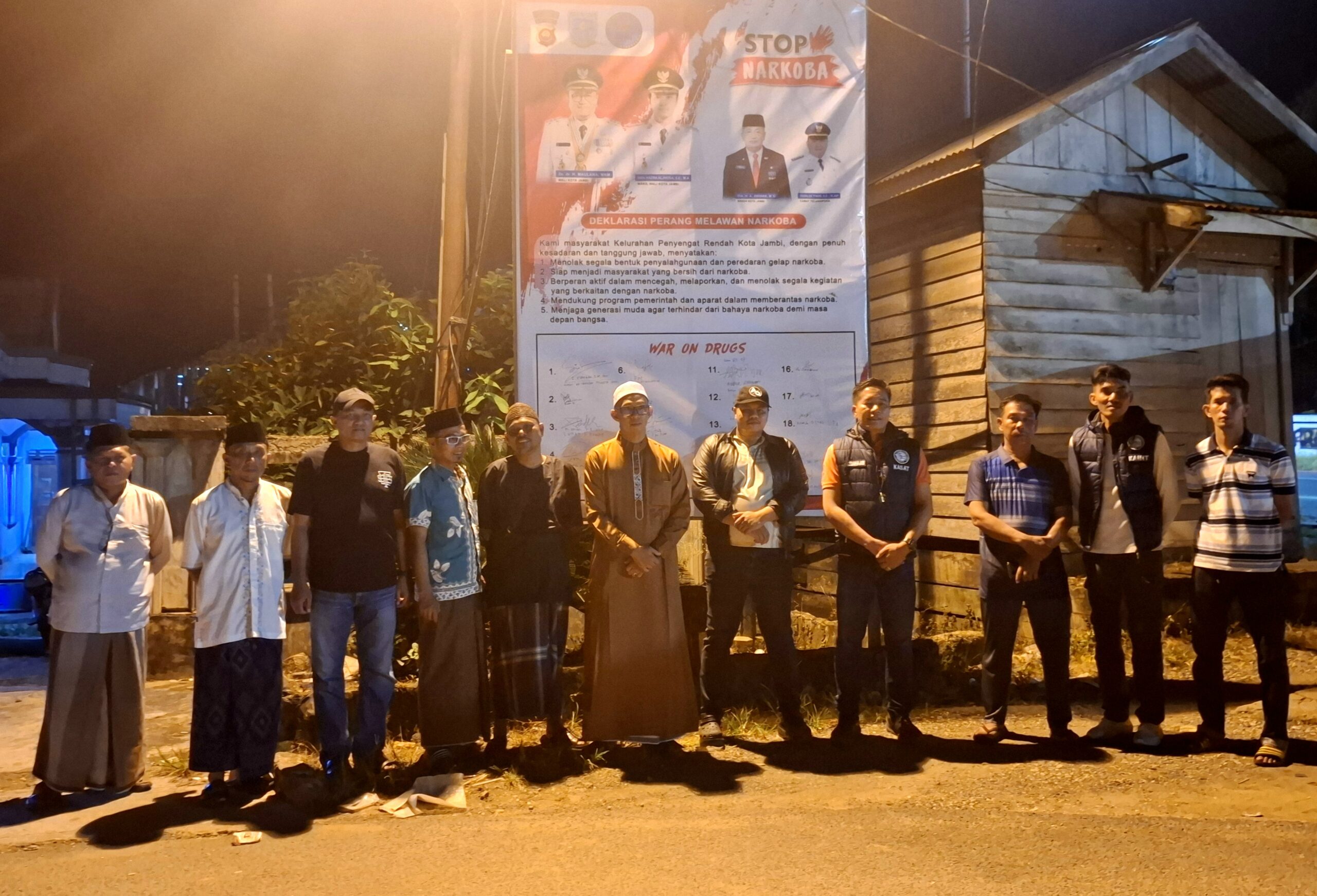 Satresnarkoba Polresta Jambi gelar patroli antinarkoba di Keluràhan Penyengat Rendah