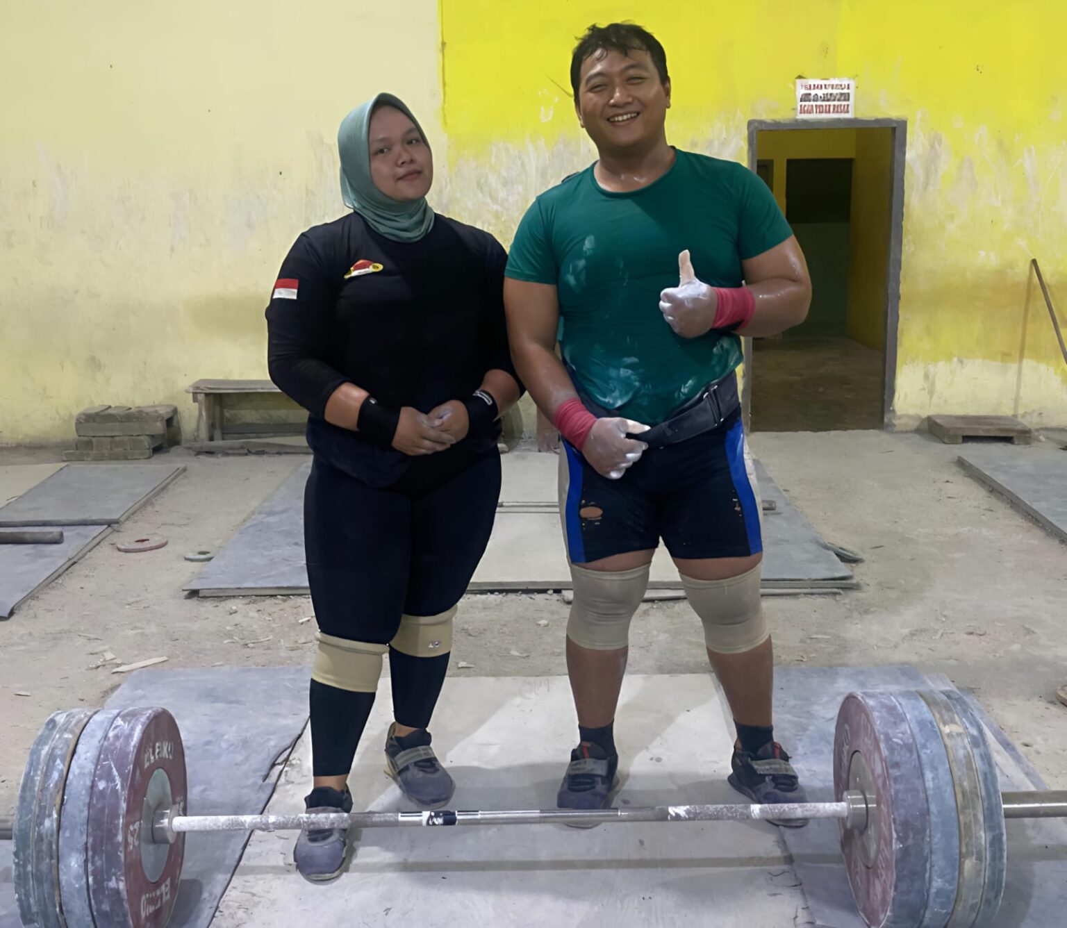 Dua lifter Angkat Besi Jambi, Muhammad Ripqi Ramadhan dan Jihan Syafitri ikut event Internasional Islami Solidarita Games di Arab Saudi